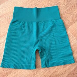 High-Waist Ribbed Bike Shorts in Teal